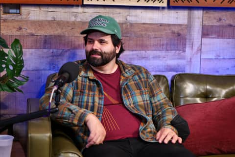 Ep 192 : From Writing to Bartending: A Unique Blend of Passions ft Thomas Mathe