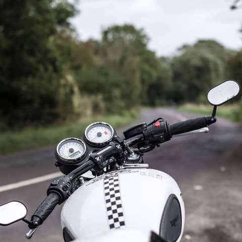 New Triumph Thruxton 400: Classic Style, Affordable Price
