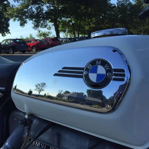 Classic vs. Modern Motorcycles: Style, Performance, and Value