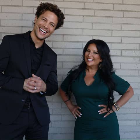 How to Become a Highly Paid Elite Keynote Speaker