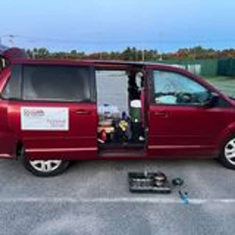 Oldish: Pickleball Nomad Calais to California