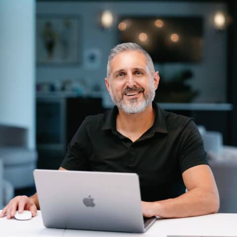 How a Construction Worker Became a Millionaire by Building His Personal Brand