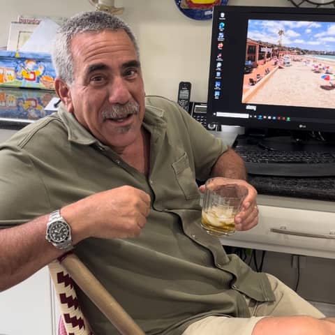 Startup Advice, Illegal Charters, & The Story of Watersport Veteran Entrepreneur Andy Kurtz - Episode #79