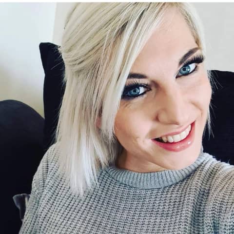 Business growth and mindset, hysterectomy and recovery and setting clear working boundaries with guest Nicolle Tyas