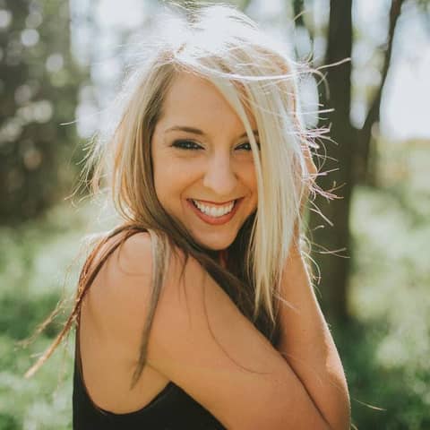 The Instagram Paradigm - Growing Your Fans With Cali Hlavac From Sassy Tangerine Creative - Episode #25