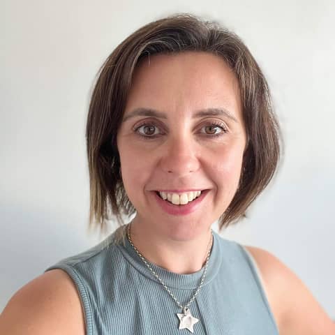 Sober coach Gemma shares her experiences with alcohol