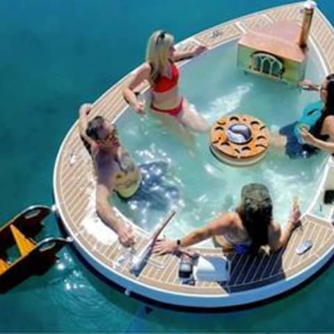 Navigating the Waves of Innovation in Hot Tub Boats Featuring Spacruzzi Founder Alex Kanwetz - Episode #140