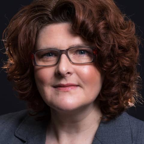 Why Being a Professional Speaker is so Amazing for Executives - And the Power of Crowd Promotion