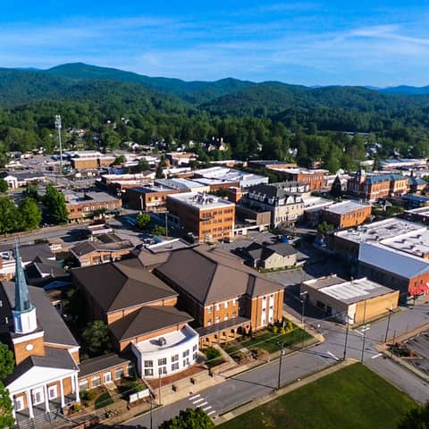 14 - Mountain Towns, Hikes, Waterfalls, Scenic Drives & Mountain Biking