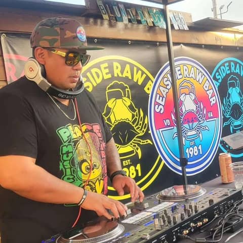 Chris Regodon - DJ BreakThru