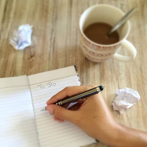 3-Minute Meditation Lesson: Start A Gratitude Journal Today!