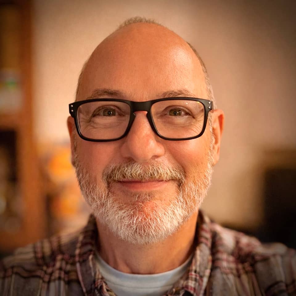 8269D2F0-60DD-4457-9234-58D63F1495D0.jpeg Dr. Shawn Portrait