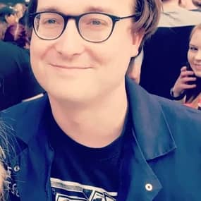 Lewis Cox Profile Photo