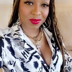 Jenn Elle Profile Photo