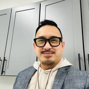 Kristoffer Ruyeras Profile Photo Kristoffer Ruyeras Profile Photo