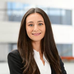 Christina Veiga Profile Photo