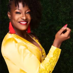 Louve Cooper Profile Photo Louve Cooper Profile Photo