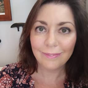 Elizabeth Stack Profile Photo