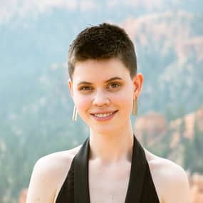 Anna Profile Photo Anna Profile Photo