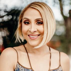 Valentina Izarra Profile Photo Valentina Izarra Profile Photo