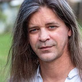 Noah Lugeons Profile Photo