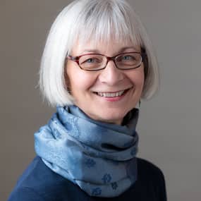 Dr. Louise Hawkley Profile Photo