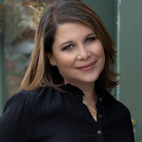 Lynda Cohen Loigman Profile Photo