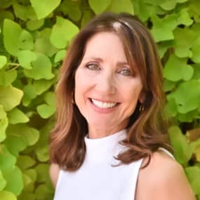 Kim Thompson Profile Photo Kim Thompson Profile Photo