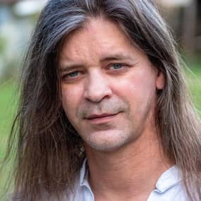 Noah Lugeons Profile Photo