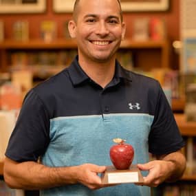 Lee Perez Profile Photo Lee Perez Profile Photo