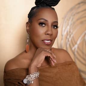 Charisse - ??? Profile Photo