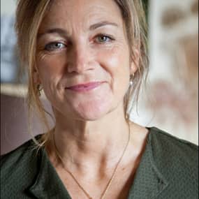 Angela Findley, UK Profile Photo