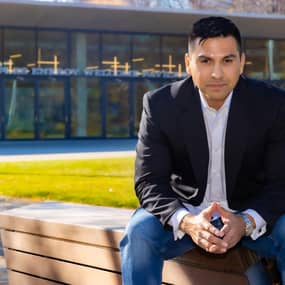 Xavier Roman Profile Photo