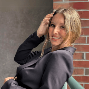 Mari Leigh Backus Profile Photo