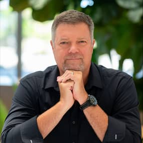 Robert Haines Profile Photo