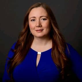 Amanda Mayer Profile Photo