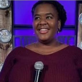 Melanie Thompson Profile Photo Melanie Thompson Profile Photo