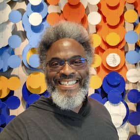 Aaron Burros Profile Photo