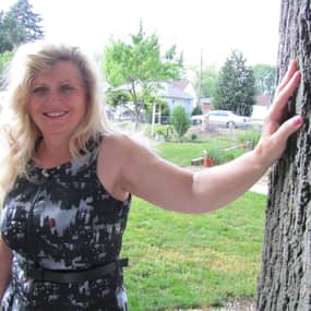 Ellen Hawkins Profile Photo